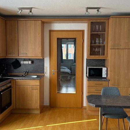 Fischers Ferienwohnung Mit Dachterrasse, Innenstadt Вилхелмсхафен Екстериор снимка