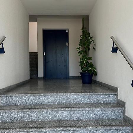 Fischers Ferienwohnung Mit Dachterrasse, Innenstadt Вилхелмсхафен Екстериор снимка