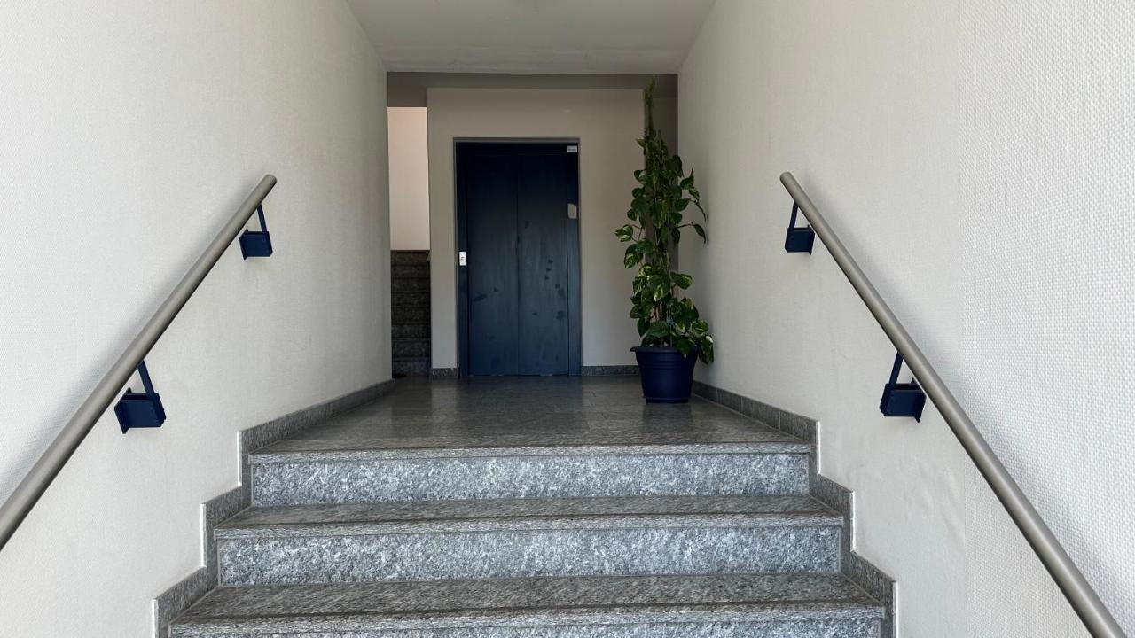 Fischers Ferienwohnung Mit Dachterrasse, Innenstadt Вилхелмсхафен Екстериор снимка