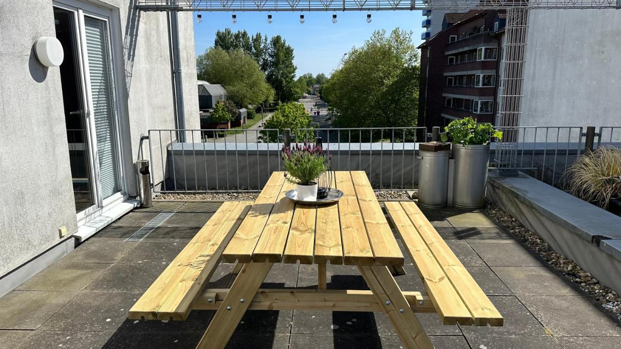 Fischers Ferienwohnung Mit Dachterrasse, Innenstadt Вилхелмсхафен Екстериор снимка