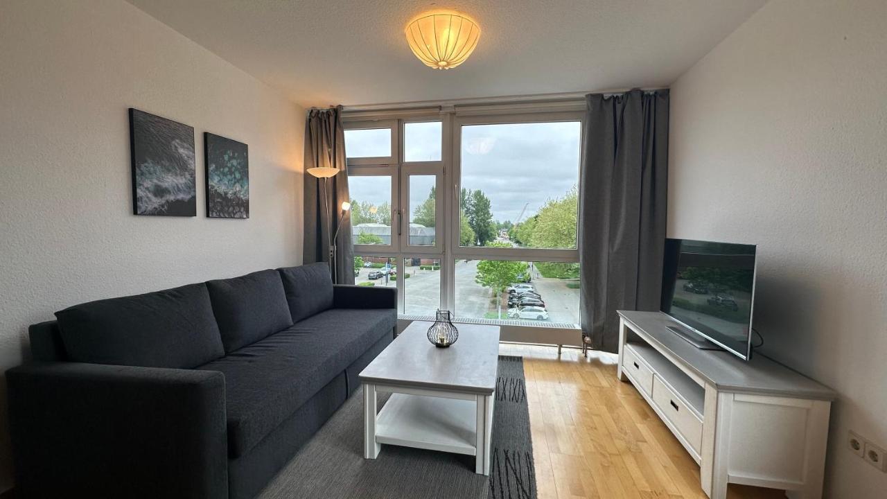 Fischers Ferienwohnung Mit Dachterrasse, Innenstadt Вилхелмсхафен Екстериор снимка