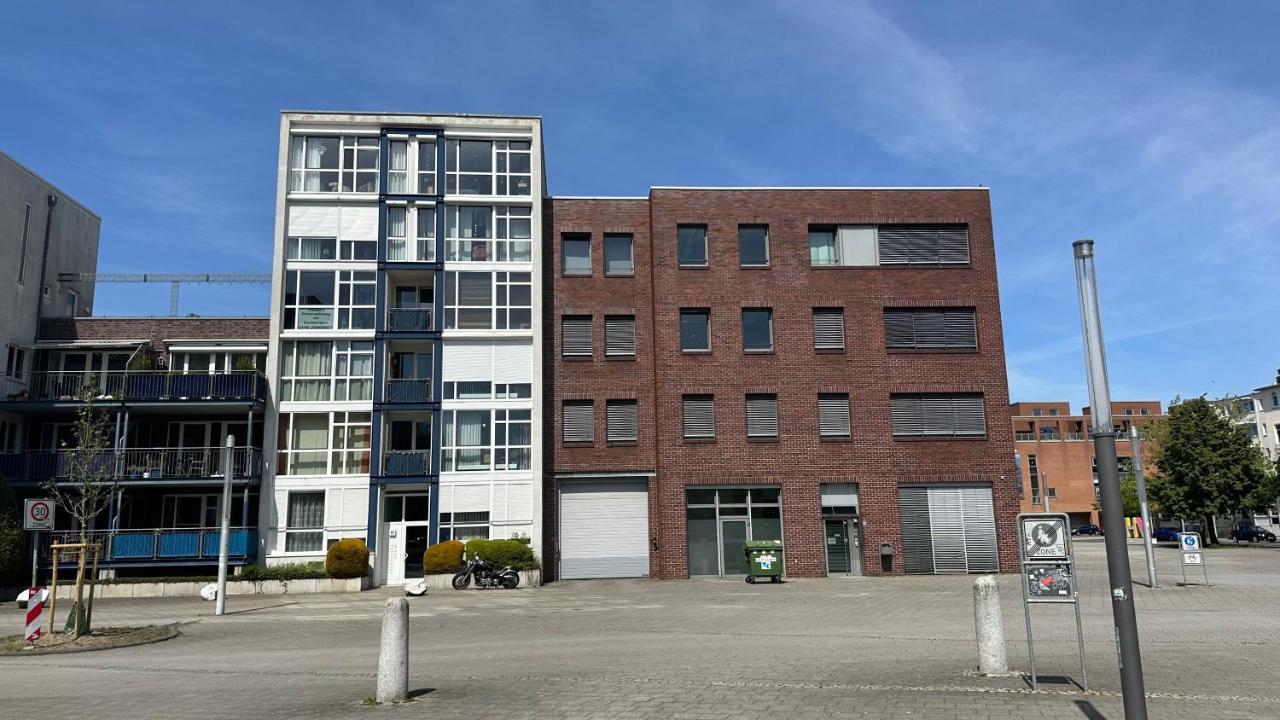 Fischers Ferienwohnung Mit Dachterrasse, Innenstadt Вилхелмсхафен Екстериор снимка